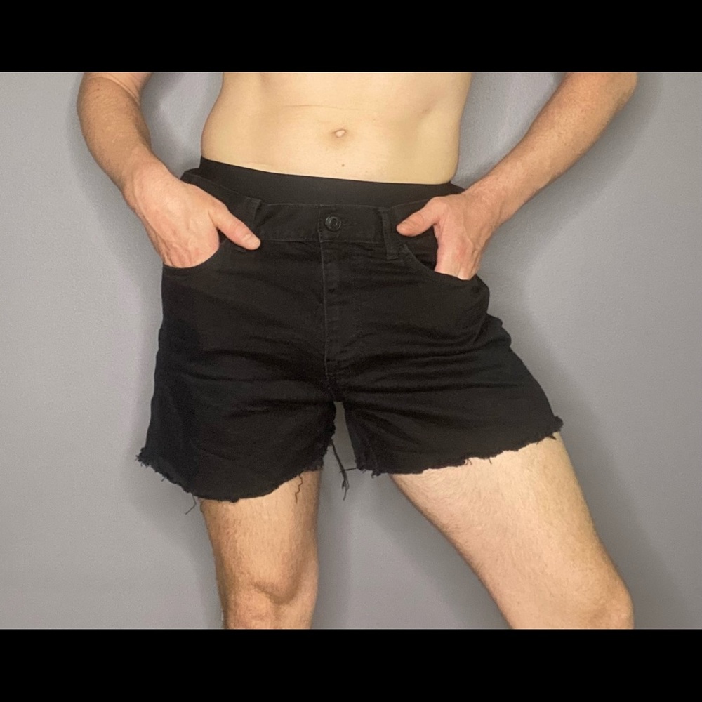 Tommy Hilfiger black cut off shorts
